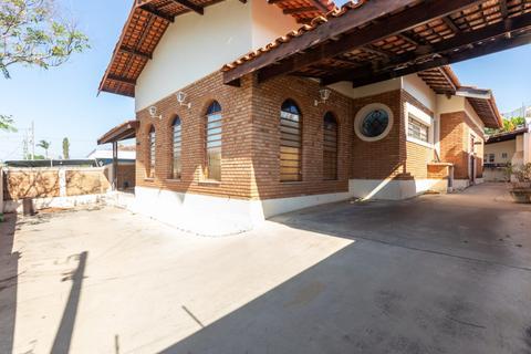 Casa à venda em Campinas, Parque São Quirino, com 3 quartos, com 233 m²
